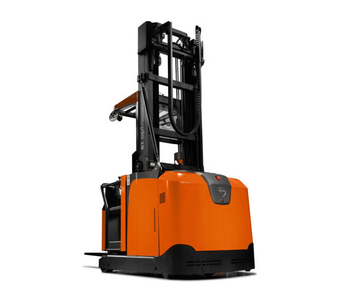 Toyota high level order picker